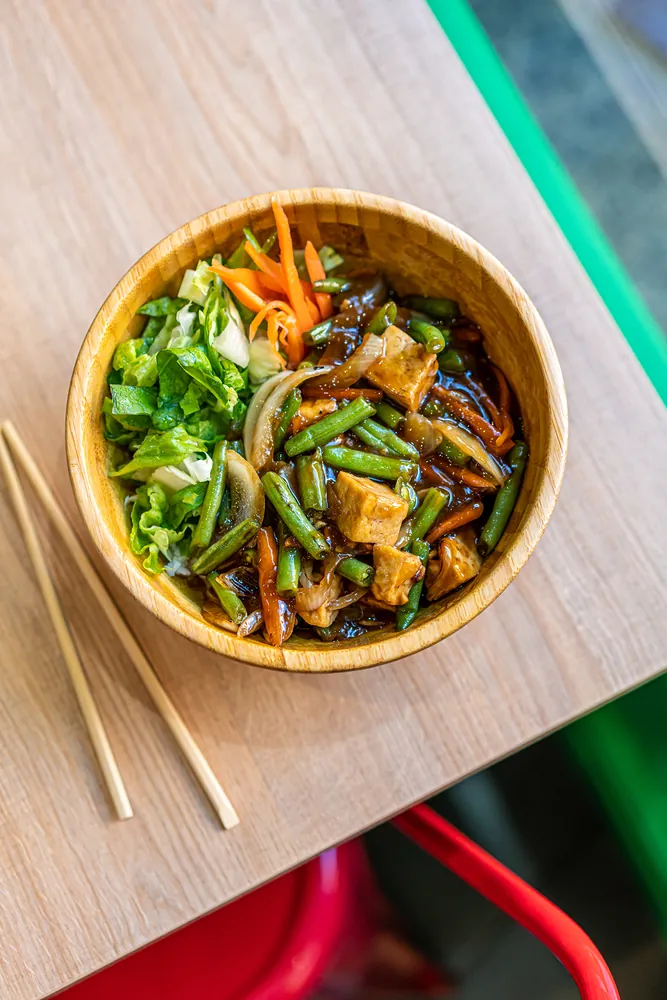 Verdures al Wok amb Tofu al restaurant vietnamita Kiu Nam a Barcelona